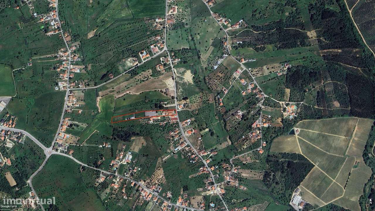 Quinta de Uso Misto (serviços + habitação) a Funcionar como Espaço de - Grande imagem: 2/60