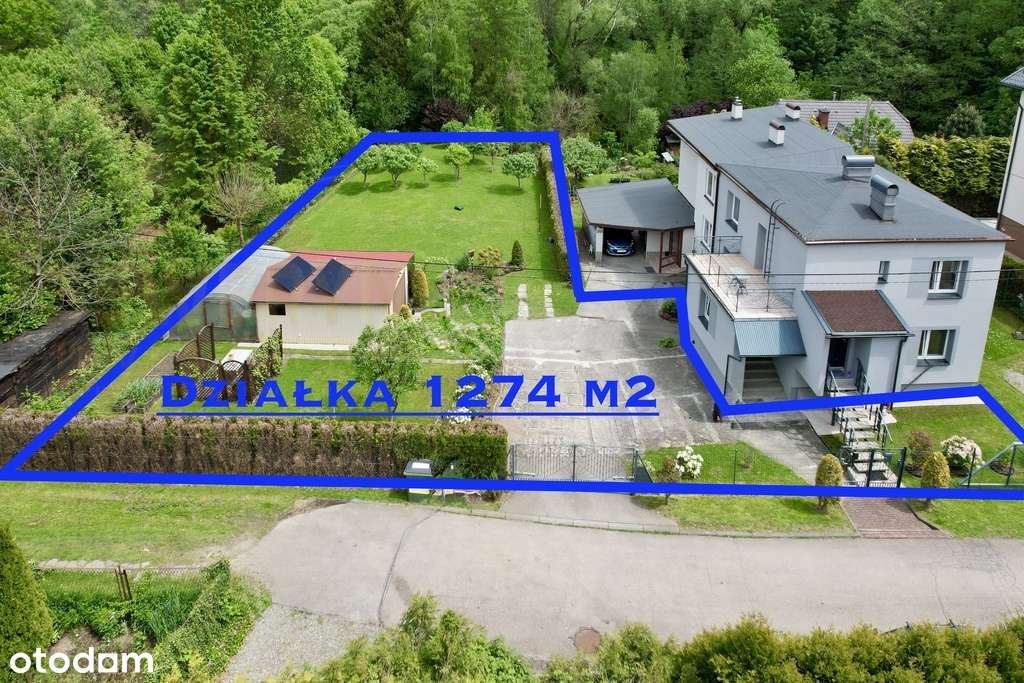 DOM - 2 mieszkania w jednym domu, Ogród, Garaże