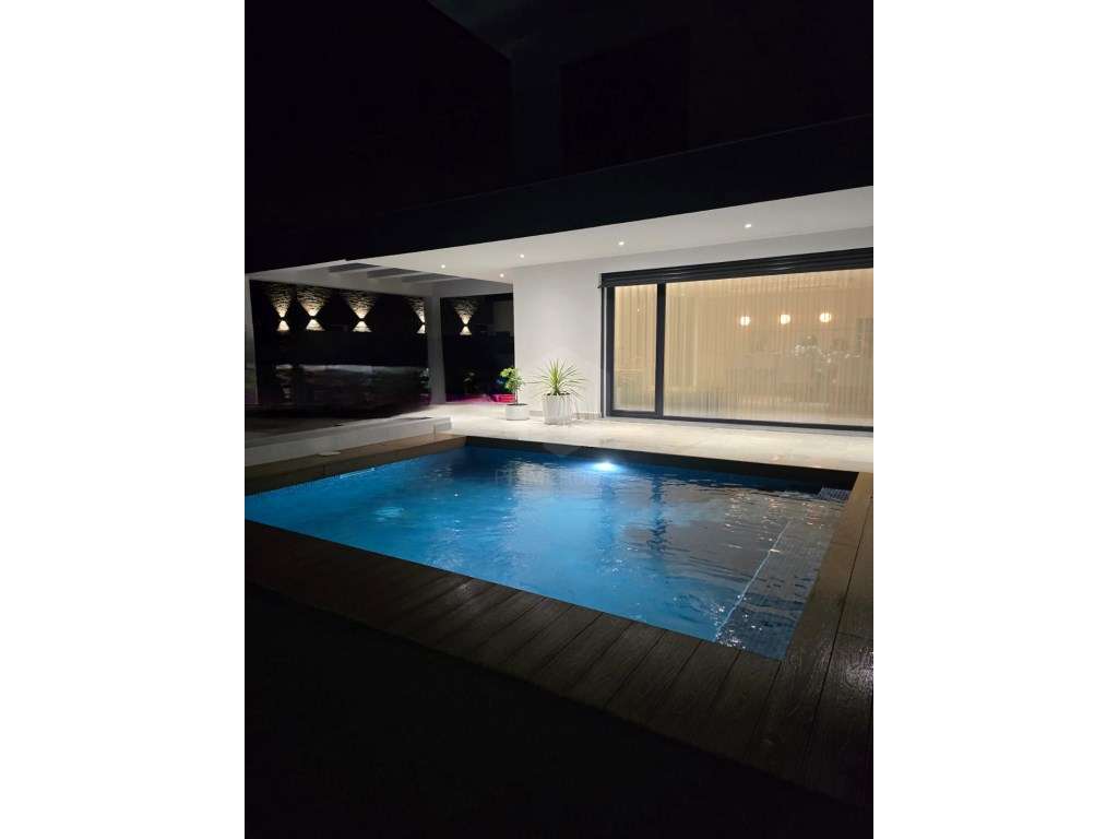Moradia terrea T3+1 com piscina e garagem - Grande imagem: 2/26