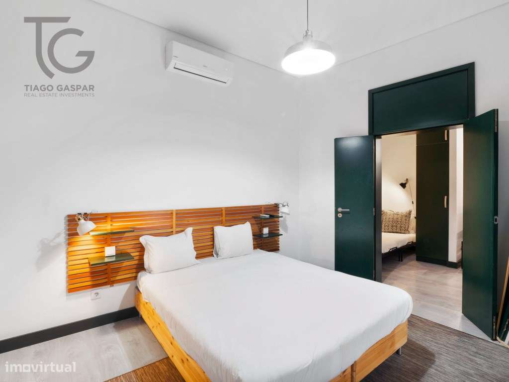 Prédio com 7 Unidades de AL e Loja em Lisboa-25