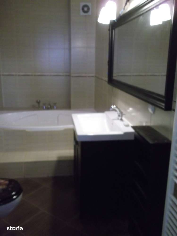 Casa in zona centrala,pretabila birouri,gradinita,after school... - Imagine principală: 5/13