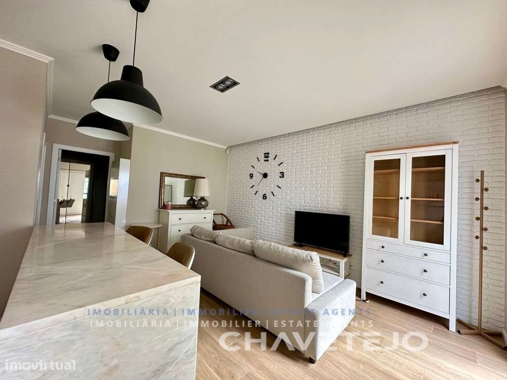 Excelente T1 mobilado e equipado no centro histórico de Tomar. - Grande imagem: 3/16