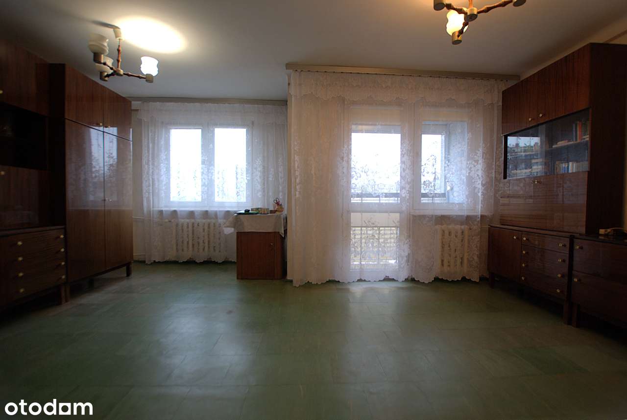 2 pokoje, 3 piętro, dwustronne, osobna kuchnia, ul. Lecha-1