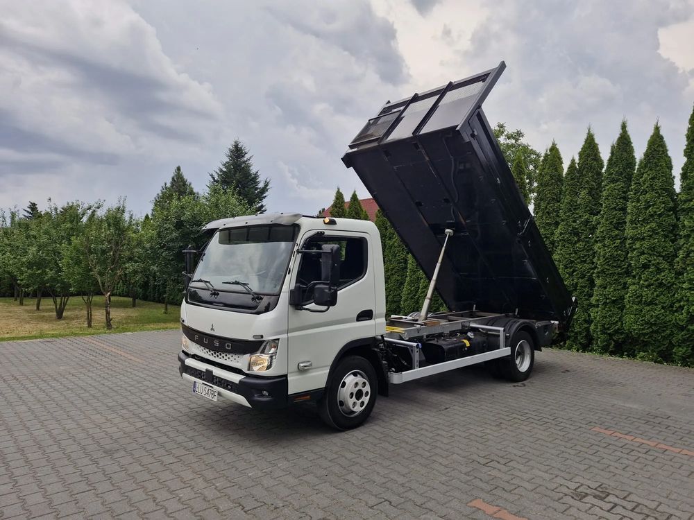 Mitsubishi Fuso Canter 2023