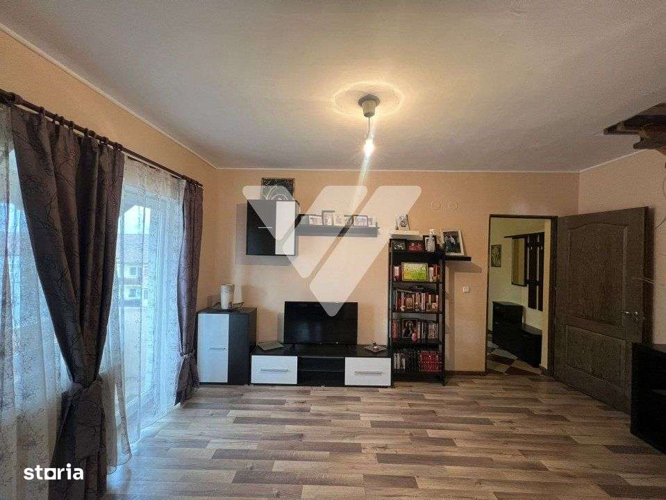 Apartament cu 4 camere de vanzare - Zona Vasile Aaron Sibiu - Imagine principală: 1/10
