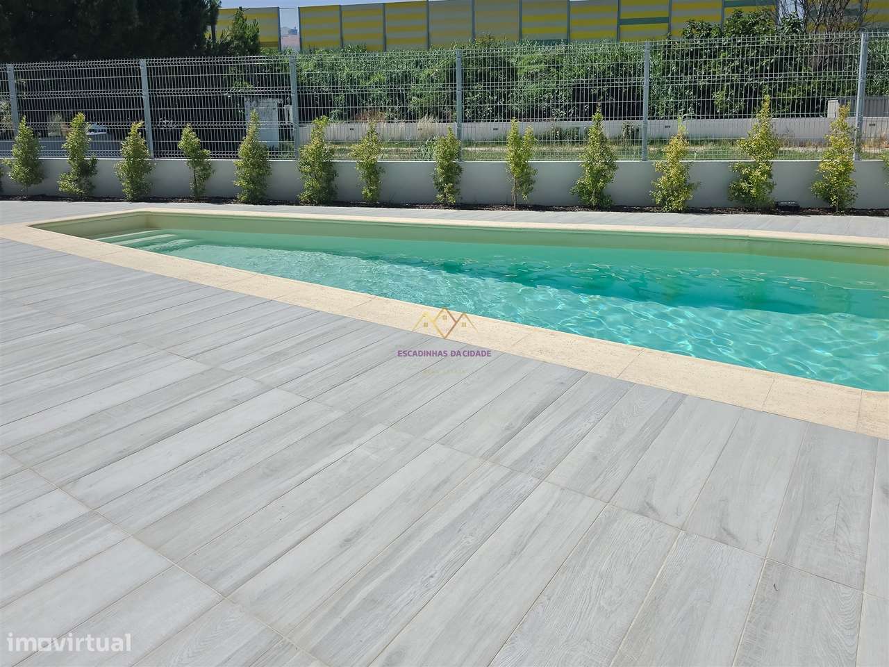 T4 com Piscina em Alverca-31