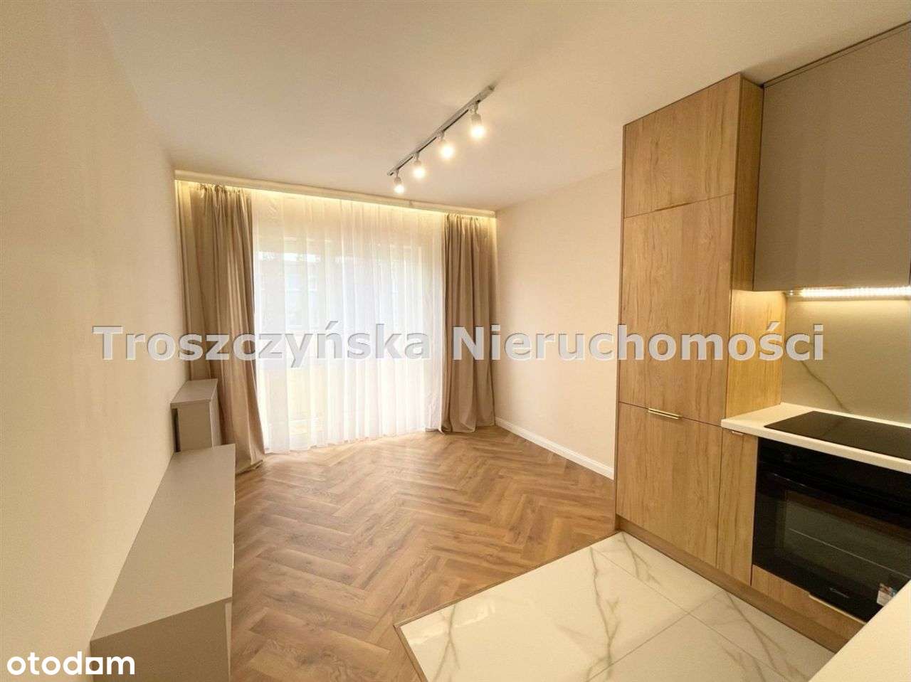 M4/ tysiąclecie po remoncie z balkonem - Pełny obrazek: 3/11