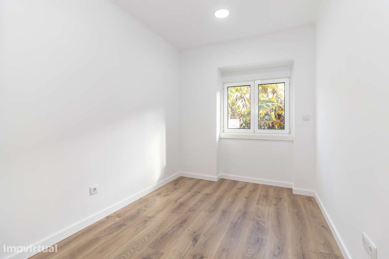 Apartamento T2 com Logradouro Privado e Varanda – Centro de Almada - Grande imagem: 5/39