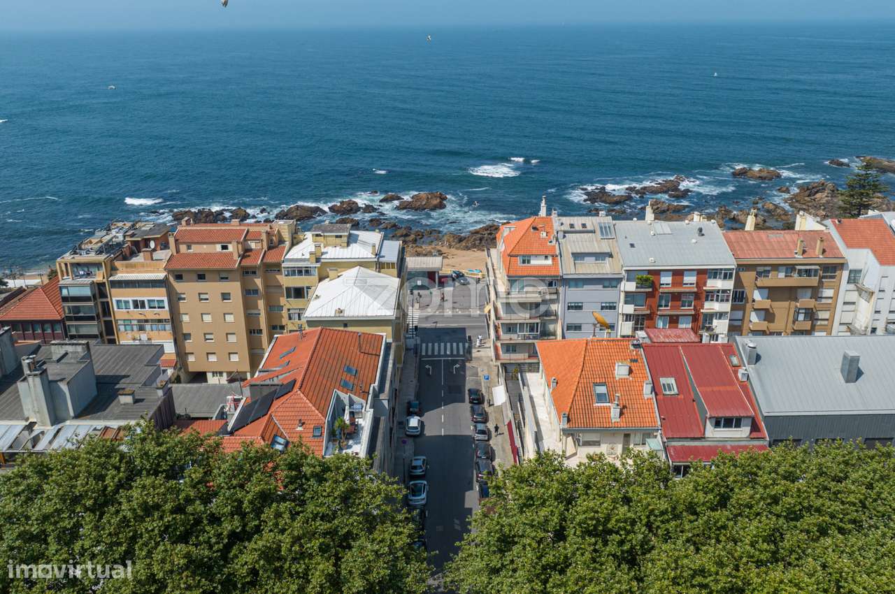 Trespasse Loja Foz junto à Avenida Brasil - Grande imagem: 5/20