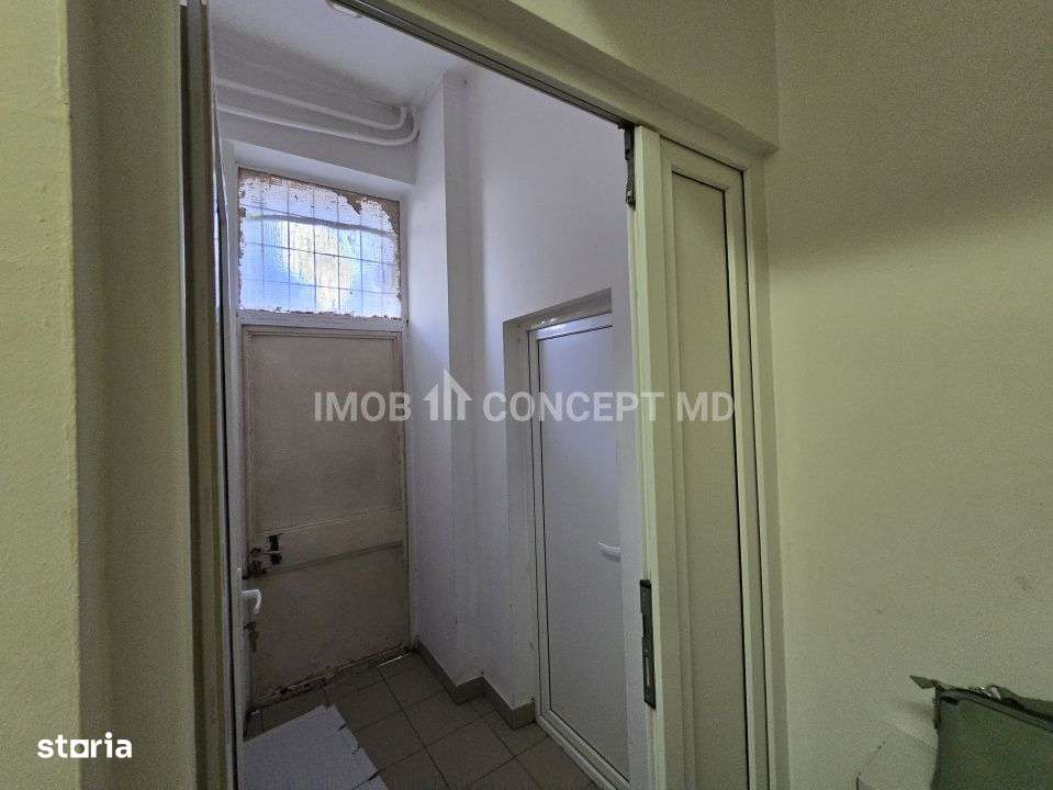 VANZARE SPATIU COMERCIAL -Parter, in zona 9 Mai-11
