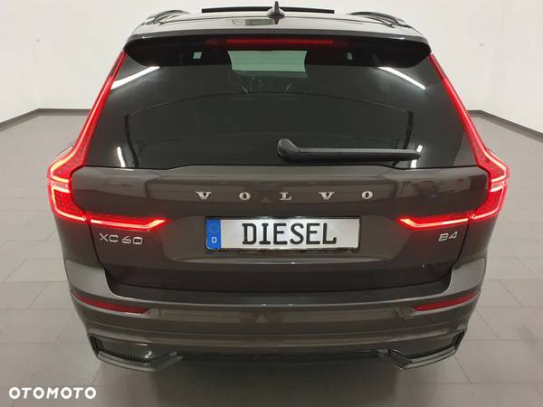 Volvo XC 60 B4 D R-Design - 34