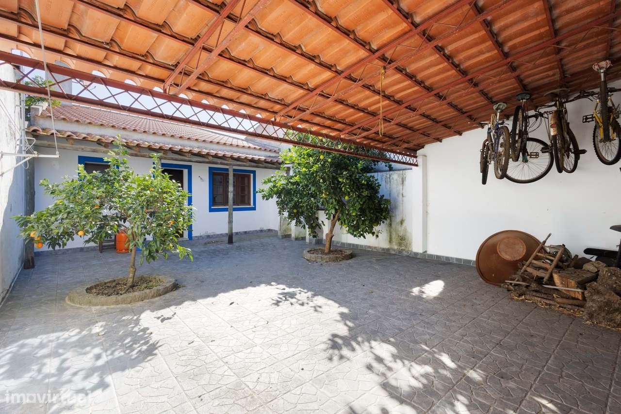 Encanto Alentejano com Logradouro — Moradia T3 em Vila Nova de São Ben - Grande imagem: 2/44