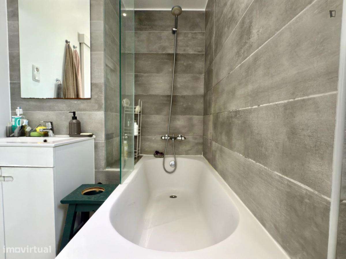 Apartamento com 1 quartos - localizado em Campolide Lisbon - Grande imagem: 4/14