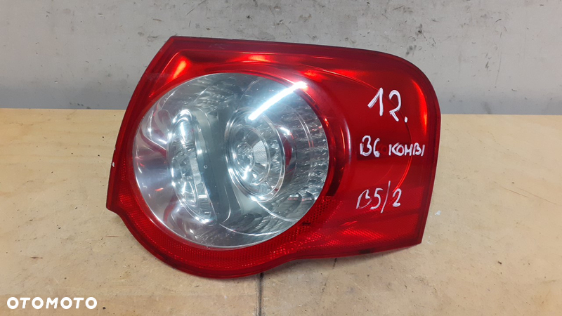 X. LAMPA TYŁ TYLNA PRAWA VOLKSWAGEN PASSAT B6 KOMBI - 1