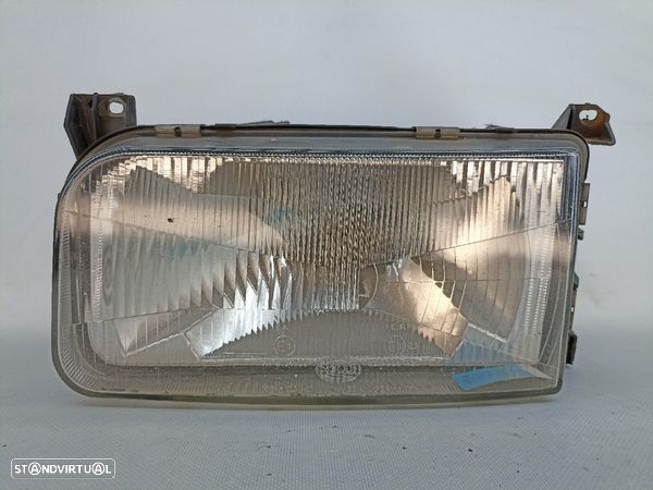 Optica Farol Esquerda Esq Volkswagen Passat (3A2, 35I) - 1