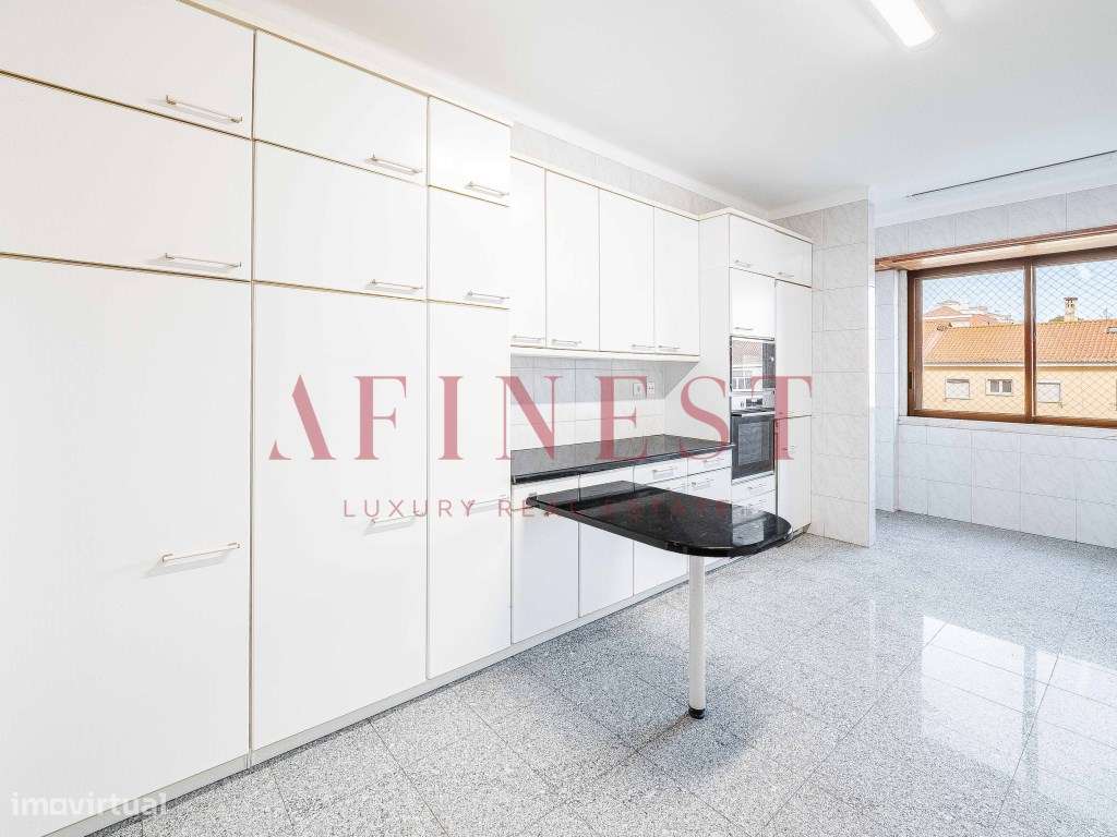 APARTAMENTO T5 NO CAMPO GRANDE - LISBOA - Grande imagem: 4/59