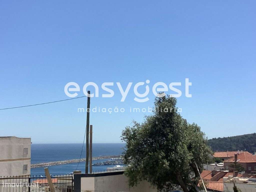 Excelente T1 em Sesimbra (Santiago) com parqueamento e vista mar - Grande imagem: 2/8