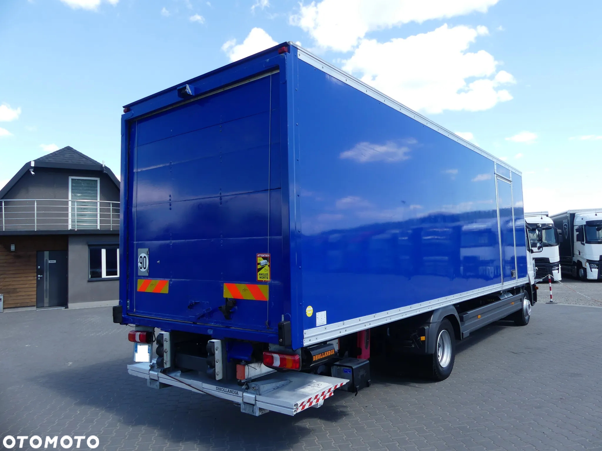 Mercedes-Benz ATEGO 1223 / KONTENER + WINDA / EURO 6 / - 7