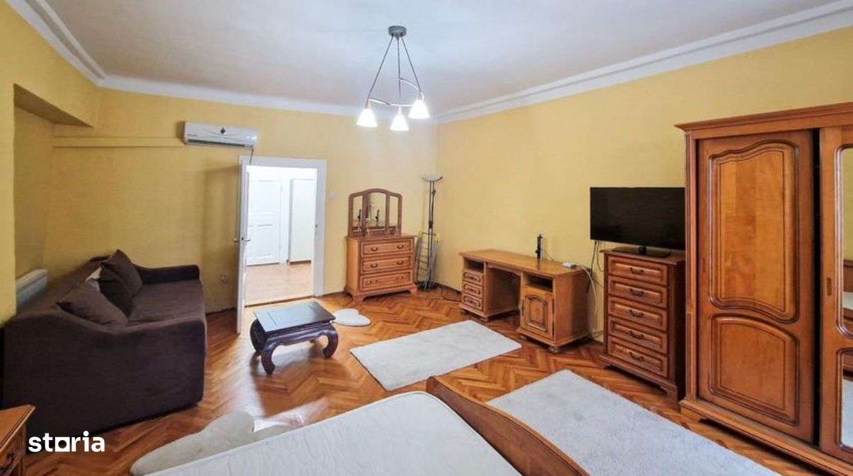 Garsoniera de inchiriat  Centrul Istoric-Brasov - Imagine principală: 5/15