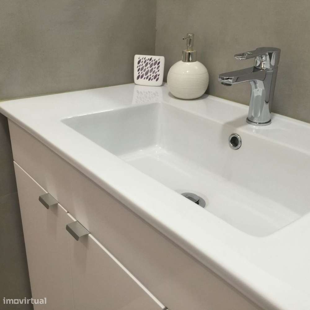 Escritório ARRENDADO nas Paivas-14