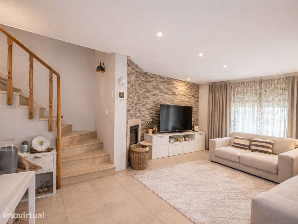 Moradia T3 Exclusiva com Suite Privativa, Logradouro Envolvente e G... - Grande imagem: 5/17