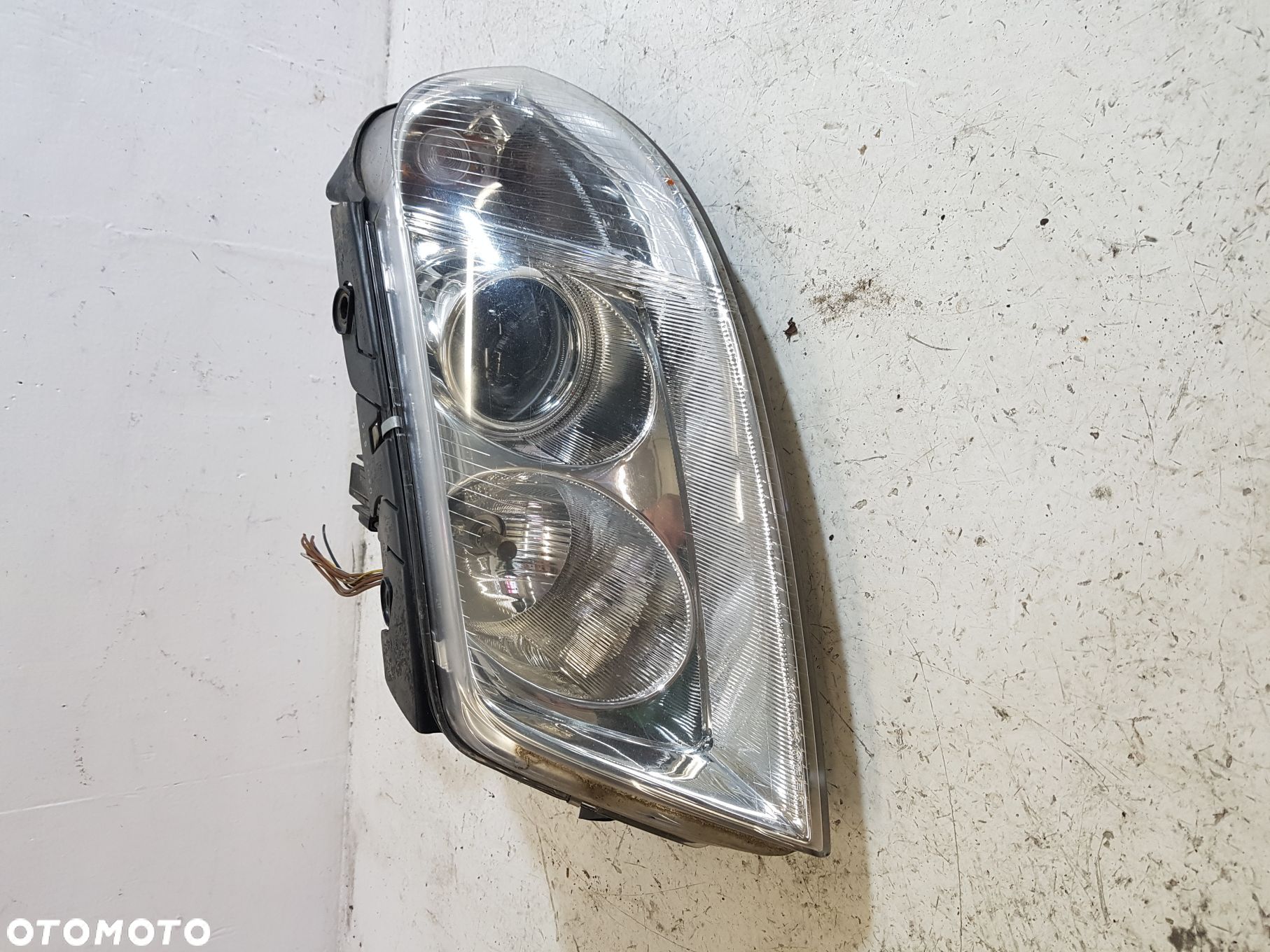 LAMPA LEWA PRZEDNIA LIFT VOLKSWAGEN PASSAT B5 - 1