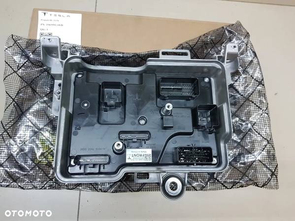 TESLA 3 Y MODUL KOMFORTU FRONT BODY CONTROL - 1