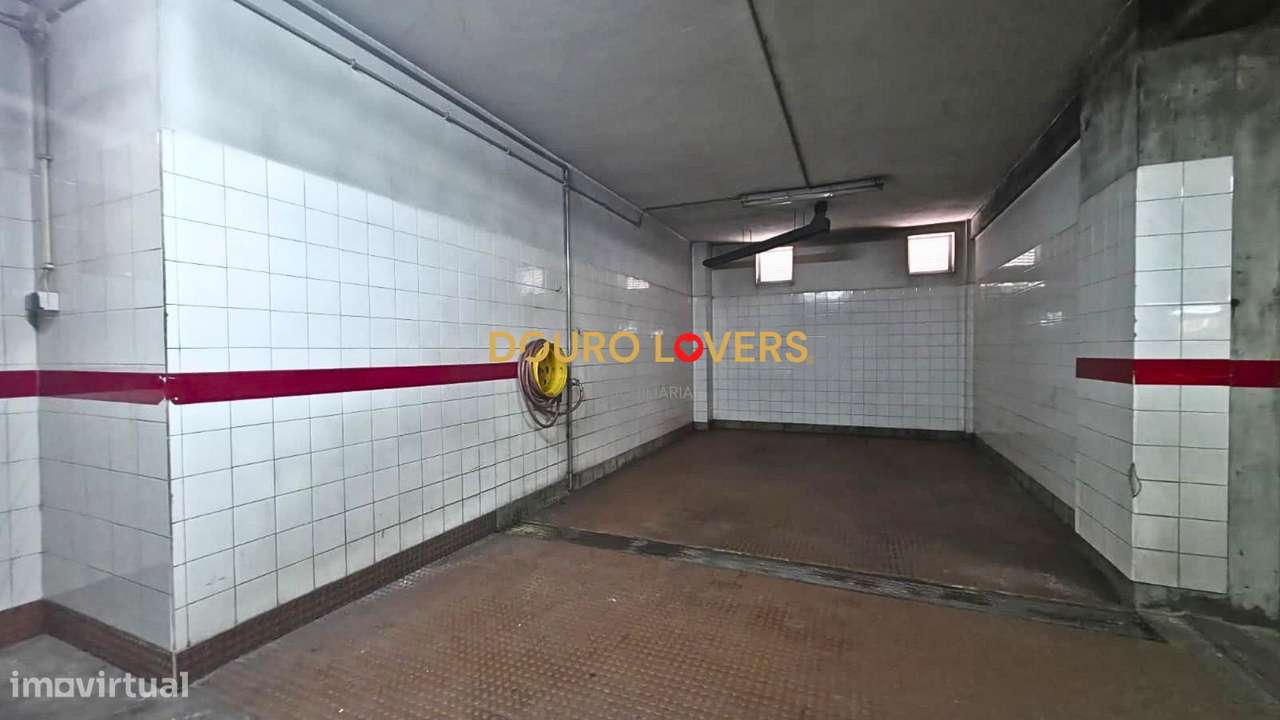 Apartamento T2 em Rio Tinto – Excelente Estado, com Garagem-29