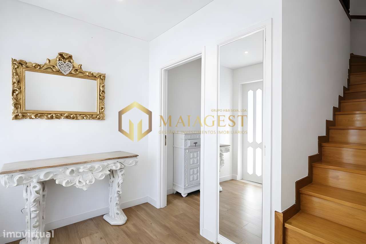 Moradia T3 Geminada Totalmente Renovada em Moreira da Maia - Grande imagem: 2/27