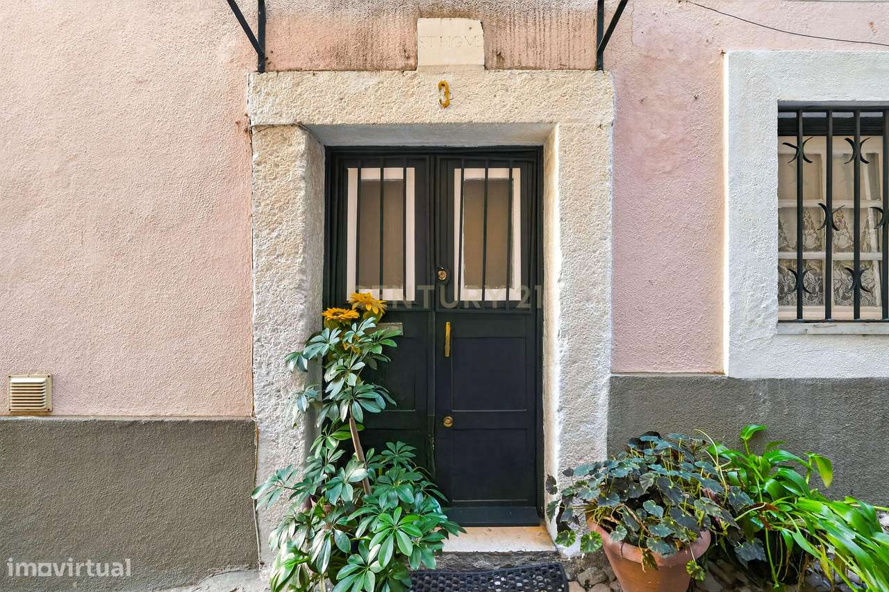 Prédio a 100m do Largo das Portas do Sol/rentabilidade garantida (Yiel - Grande imagem: 3/43