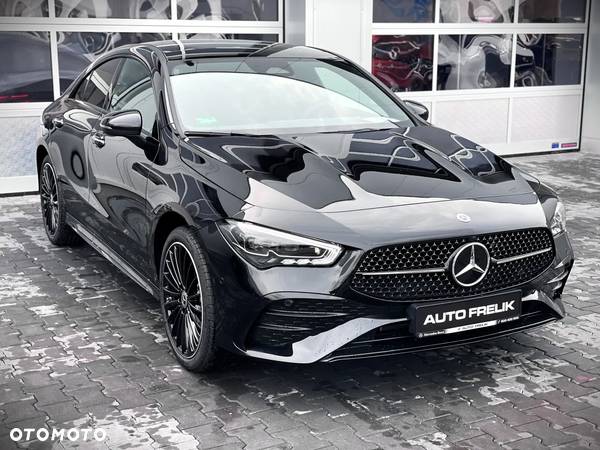 Mercedes-Benz CLA 250 E AMG Line 8G-DCT - 4