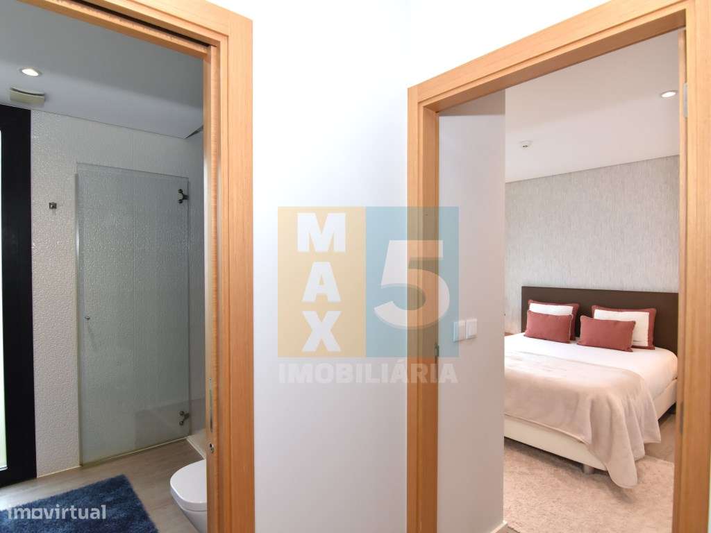 Villa com 4 moradias junto Praia Fluvial de Poço Corga - Castanheir...-38