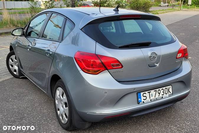 Opel Astra III 1.7 CDTI ecoFLEX - 6