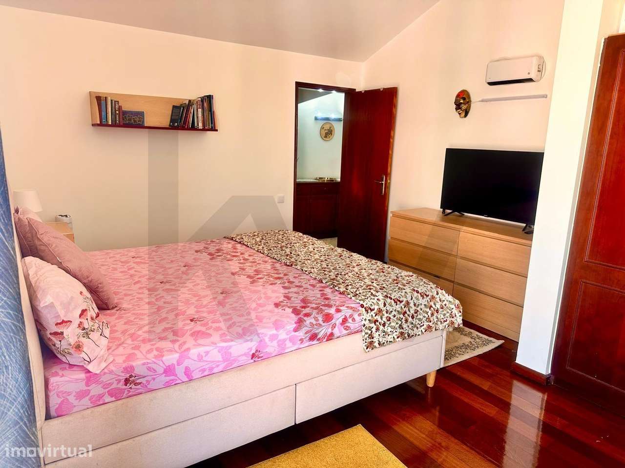 T4 no Último Piso com Terraço de 100m2 e Vista Panorâmica Deslumbrante-21