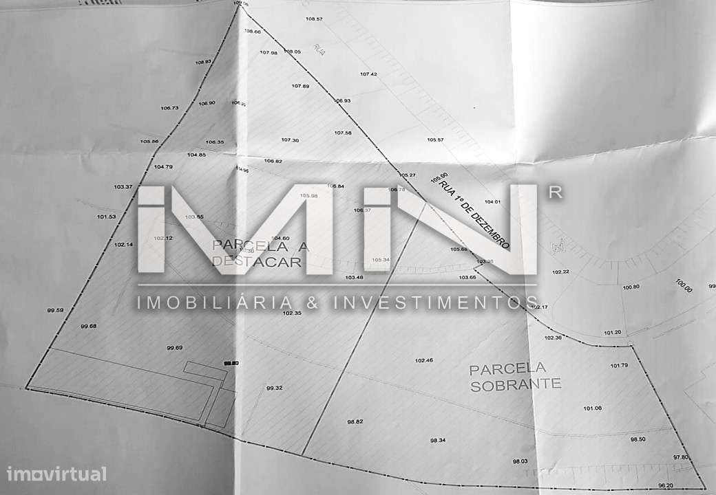 Terreno murado para construção -1299m2-9