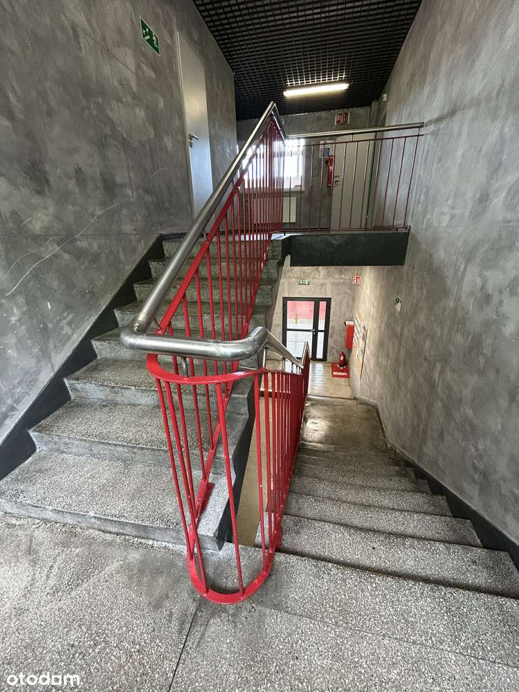 Na sprzedaż- kompleks produkcyjno- magazynowy 2,45 ha-6