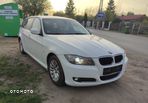 BMW Seria 3 318d DPF Touring - 5