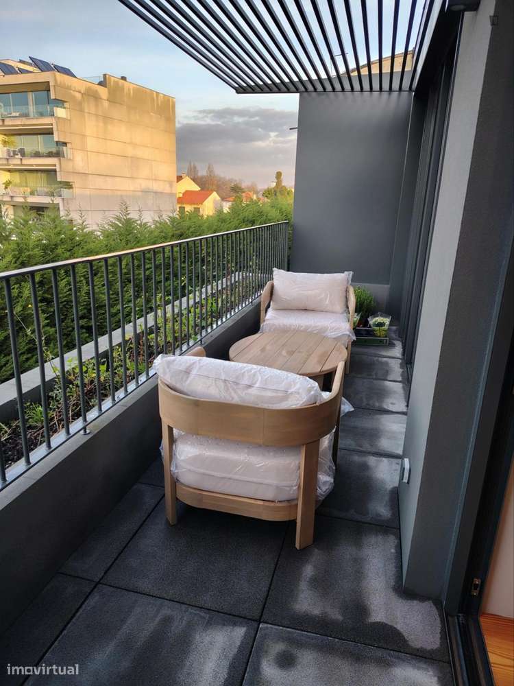 Apartamento com 1 quartos - localizado em Senhora da Hora Porto - Grande imagem: 3/6