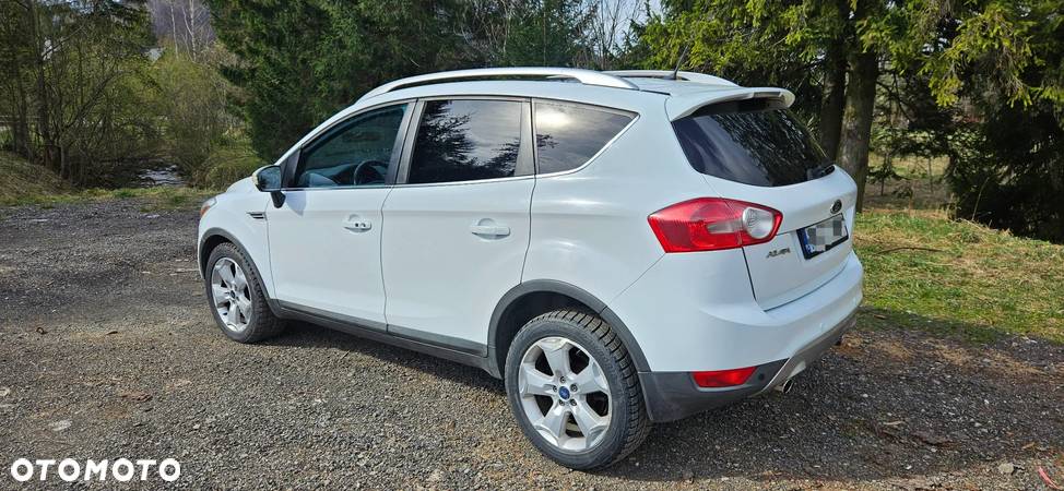 Ford Kuga 2.0 TDCi 4x4 Titanium - 9