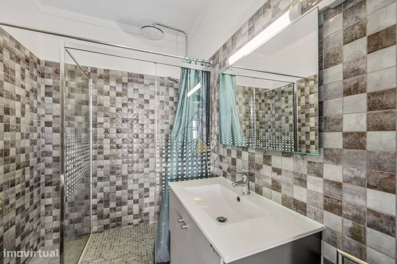 Apartamento de 2 Quartos com Vista Mar e Piscina  a 300m da Praia da R-3