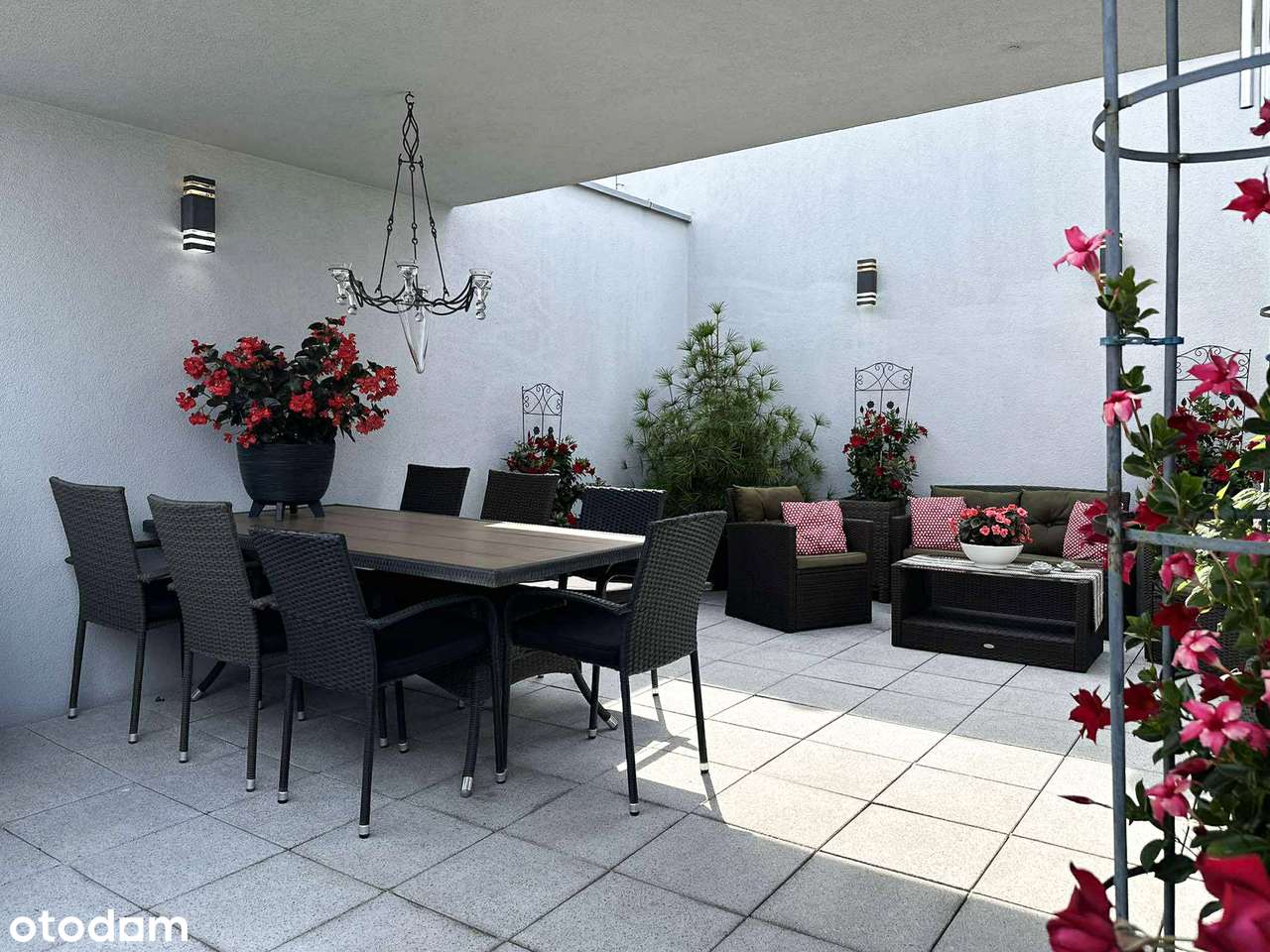 Komfortowy apartament z pięknym tarasem i garażem na Staszica-18