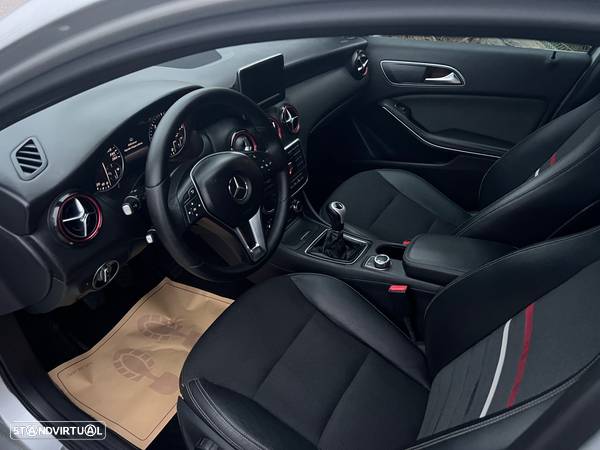 Mercedes-Benz A 180 d AMG Line - 7