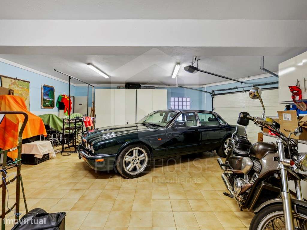 Villa T9 Exclusiva em Ferragudo com Alto Potencial de Rendimento-56