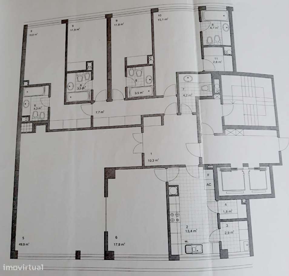 Apartamento t4 à venda na Rua Dom João I, 15938-7