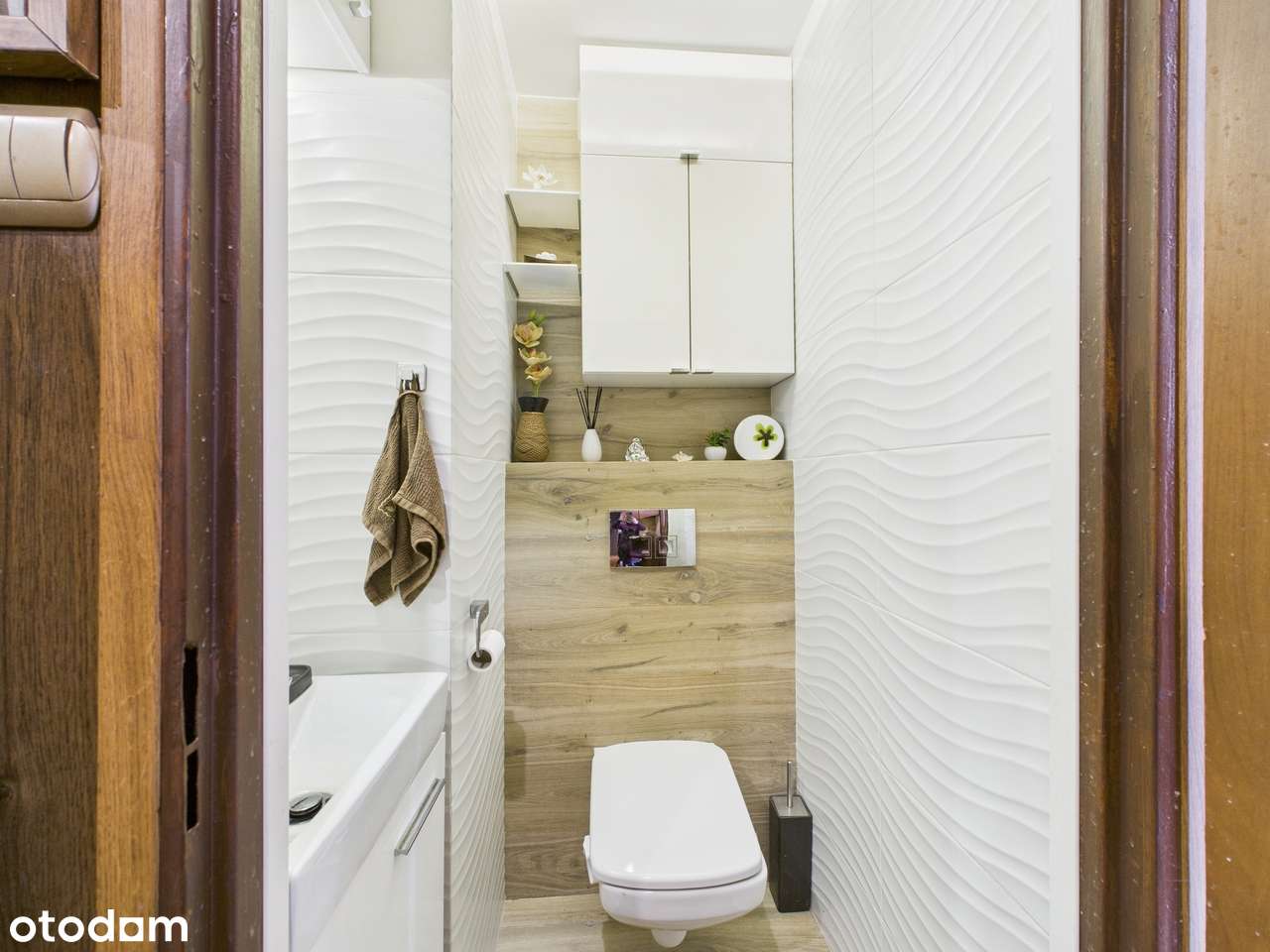 Reden/Wysoki parter/ 2 pokoje/ duża kuchnia/-16