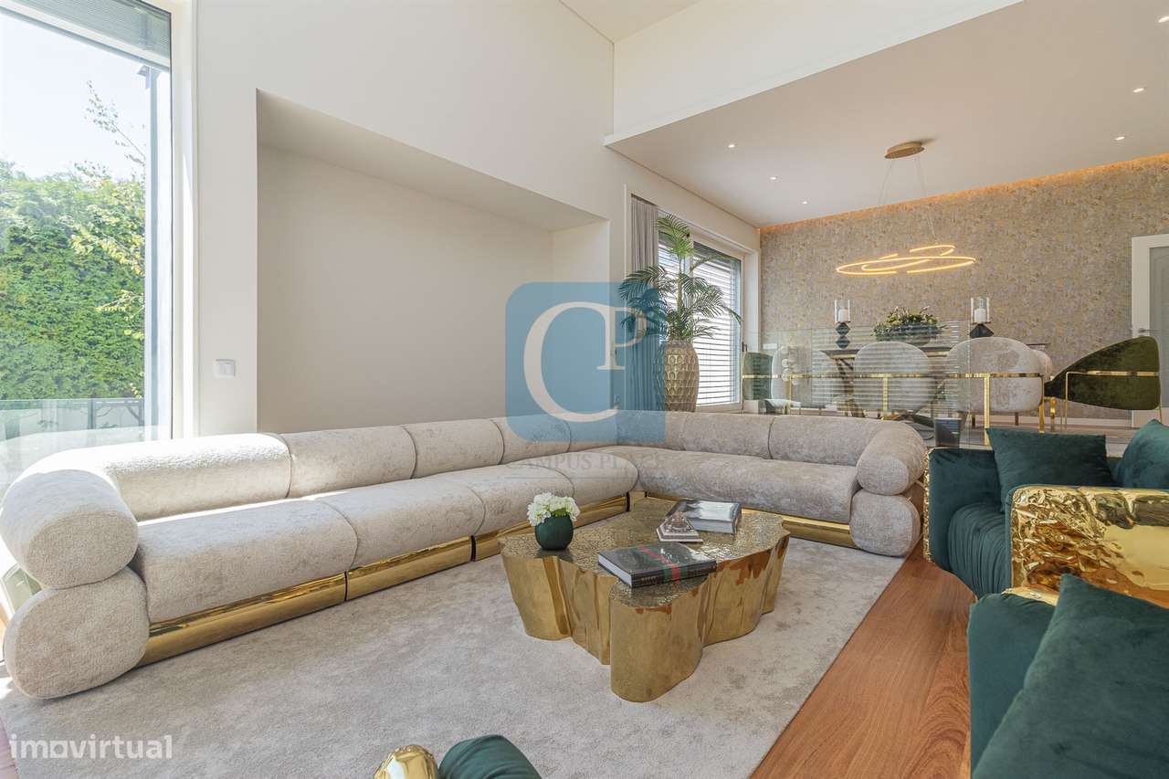 Moradia V5 com piscina e jardim, em Nogueira na Maia - Grande imagem: 5/59