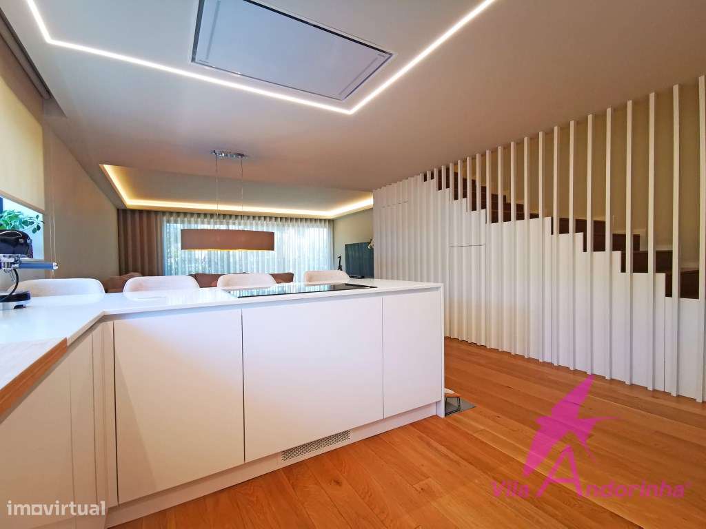 Moradia T3 Independente com piscina a 4minutos da praia - Grande imagem: 5/28