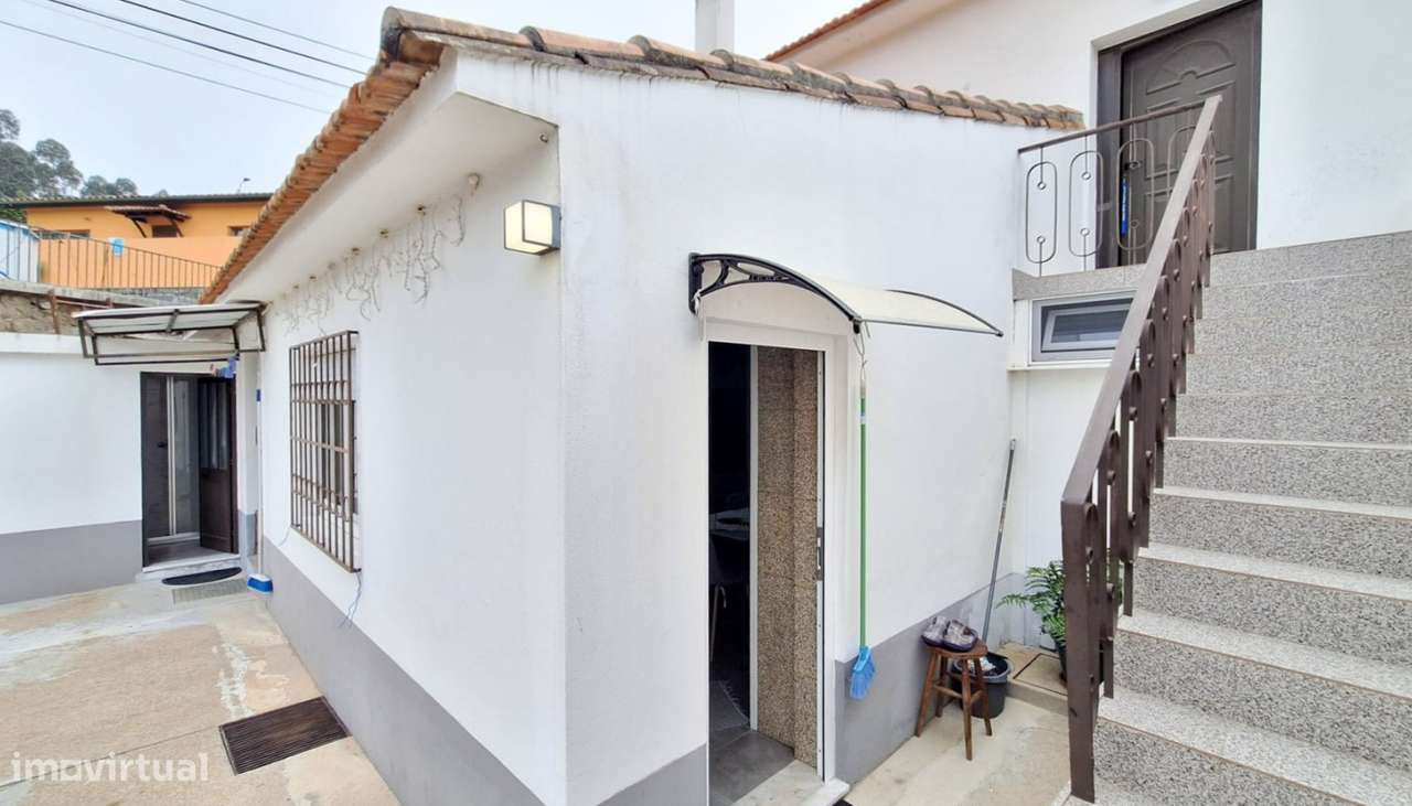 Venda de Moradia V3 com quintal e excelente espaço exterior em Tougue-23