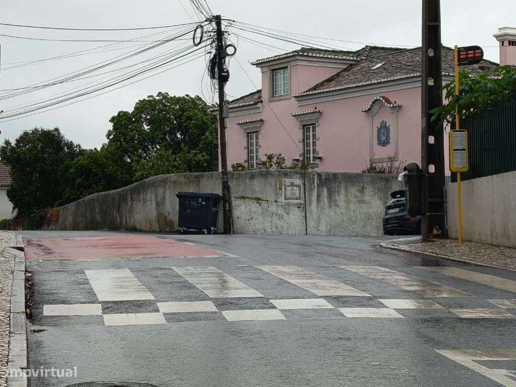 Apartamento T1 c/ Arrecadação Renovado em Porto Salvo-18