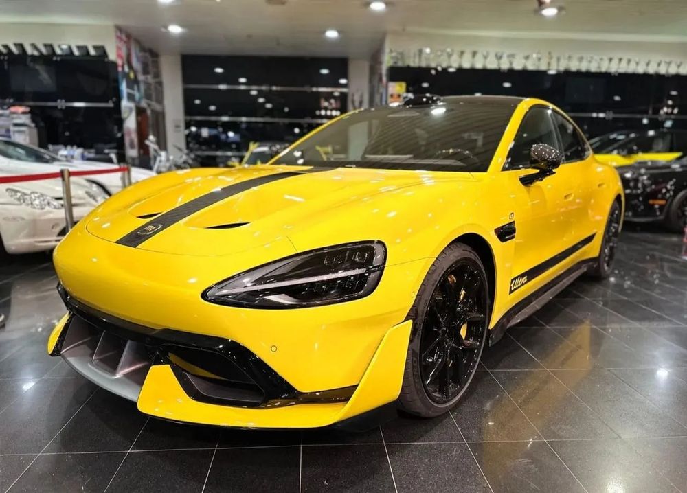 Xiaomi SU7 Ultra 93.7 kWh (1548 CP) Tri Motor AWD